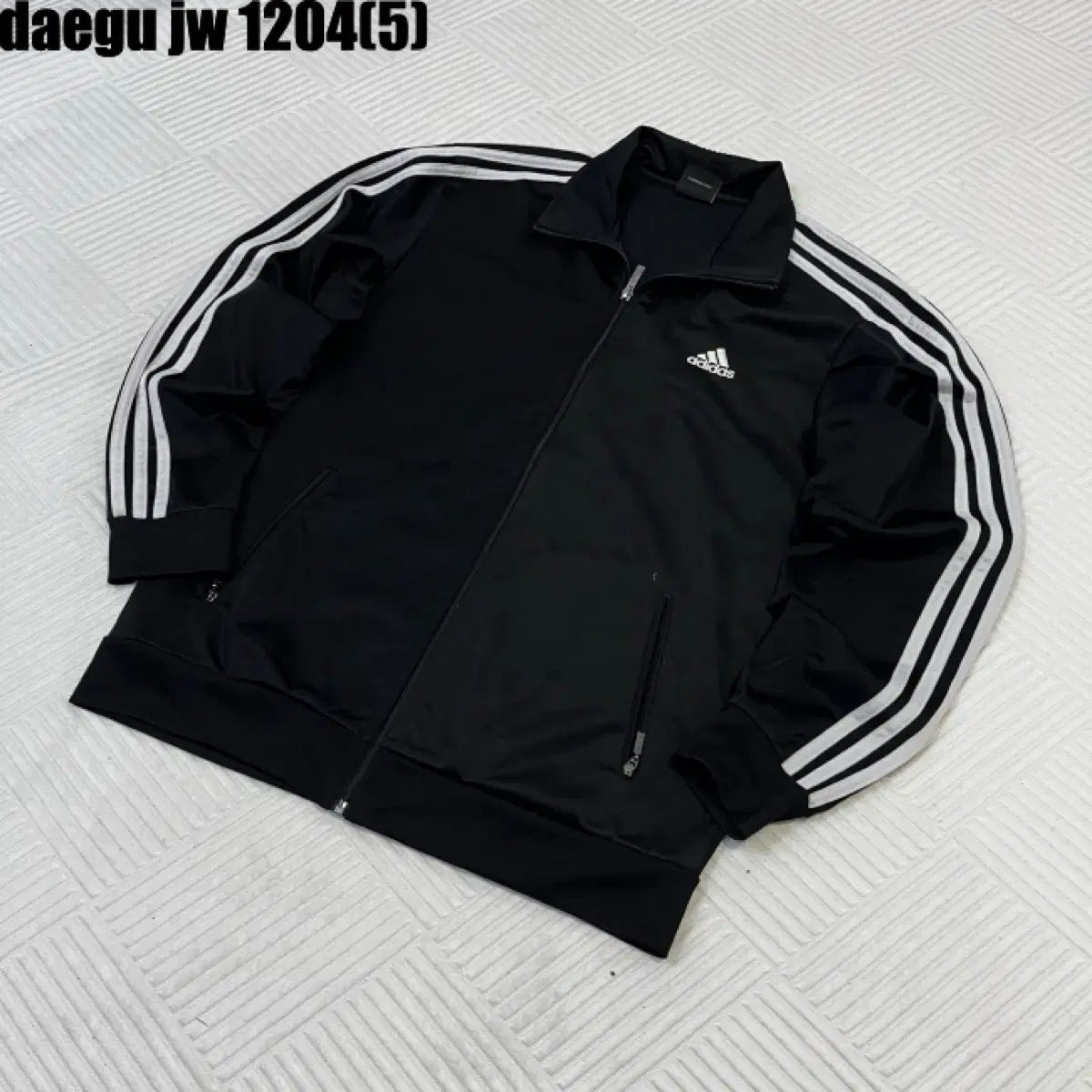 アディダス ブラック 3本線 トラック ジャケット XL 1204 - メルカリ