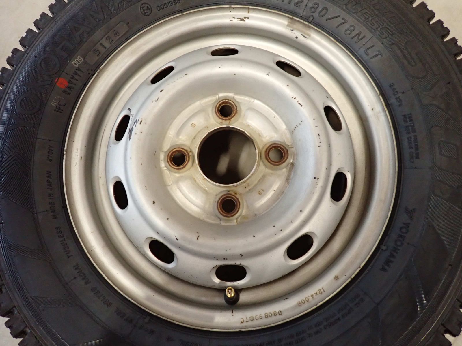  冬 製 4本 会社宛 145 80 R 12 4 J 78 LT ヨコハマ SY 01 V スバル スチール サンバー 軽トラック 軽バン NO D 6912 12インチ以下 タイヤ ホイールセット