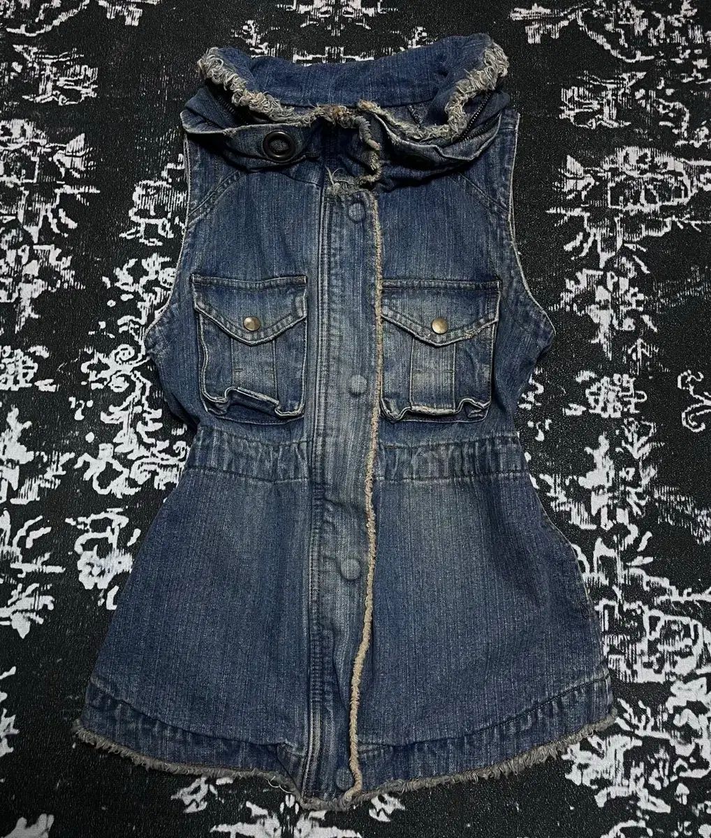 エンブロイダリー WHO デニムジャケット (レディース)