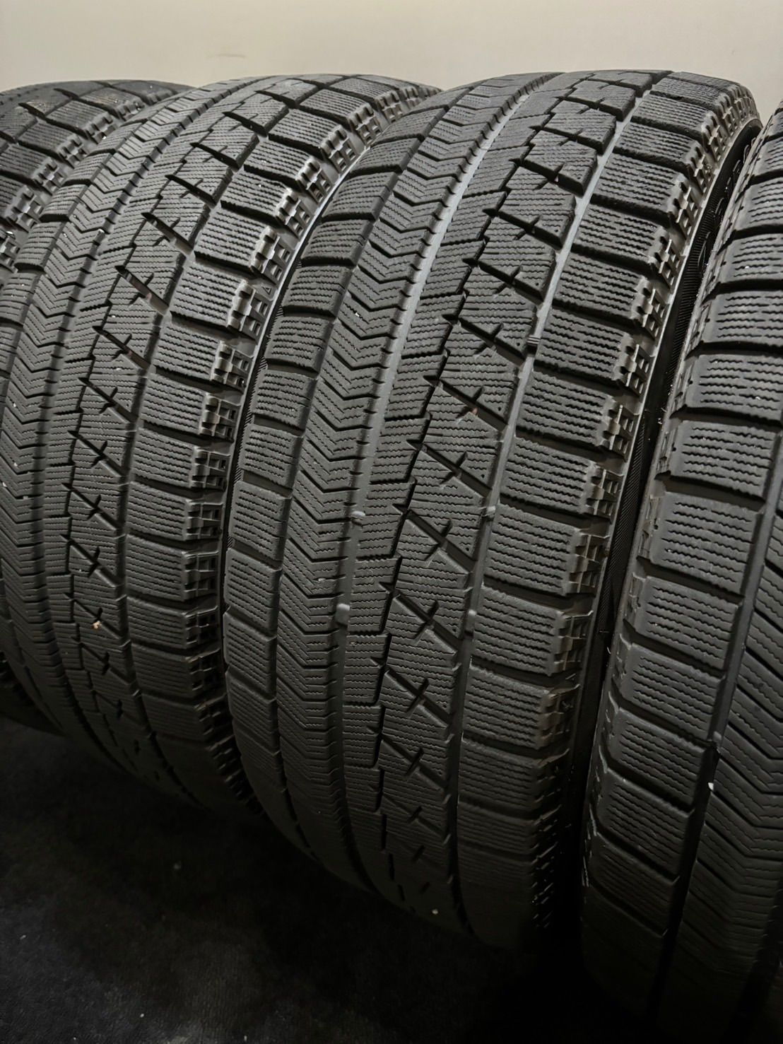 ☆215/55R17 BRIDGESTONE/VRX 19年製 スタッドレス 4本 ブリヂストン