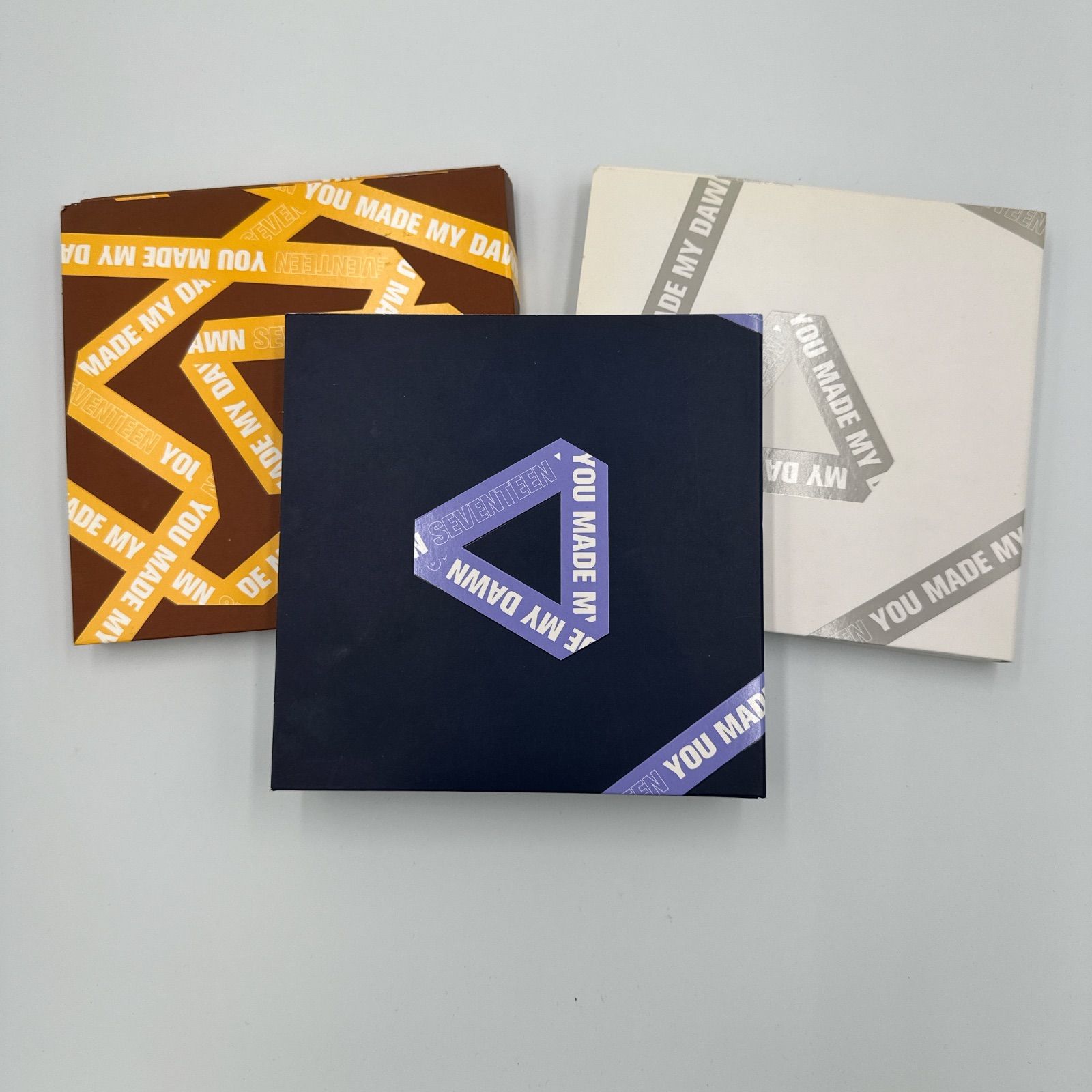 ▪️SEVENTEENのアルバム 「YOU MADE MY DAWN」3種セット（青 / 白