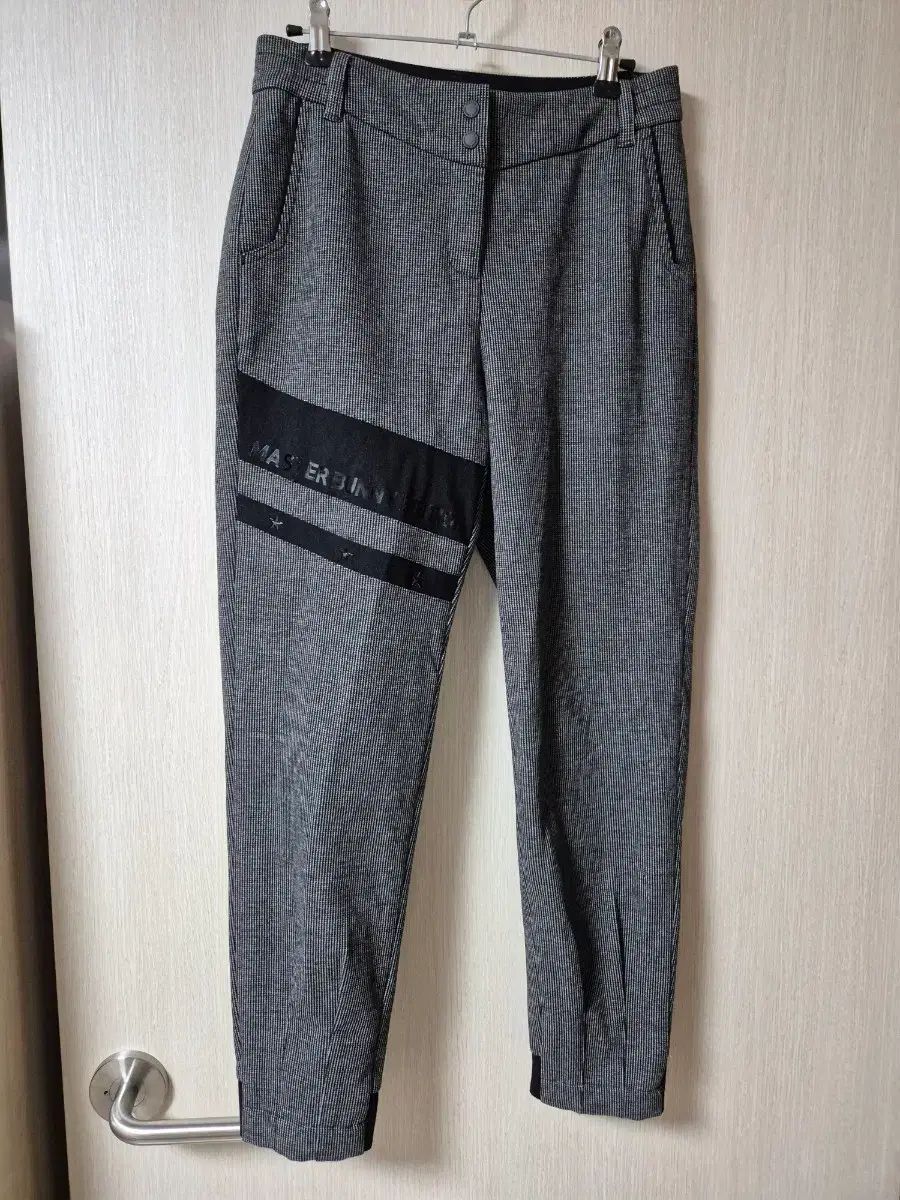 2022年) マスターバニーエディション ゴルフパンツ ズボン レディース