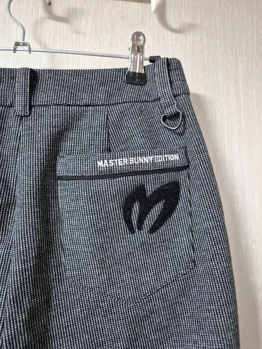 2022年) マスターバニーエディション ゴルフパンツ ズボン レディース
