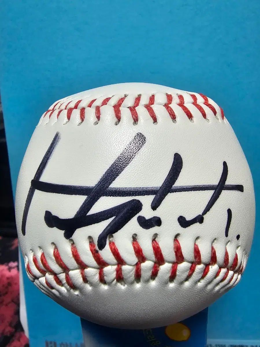 チャン・ヒョンスン　サインボール ロッテ・ジャイアンツ) ハン・ヒョンヒ 親筆サインボール - メルカリ