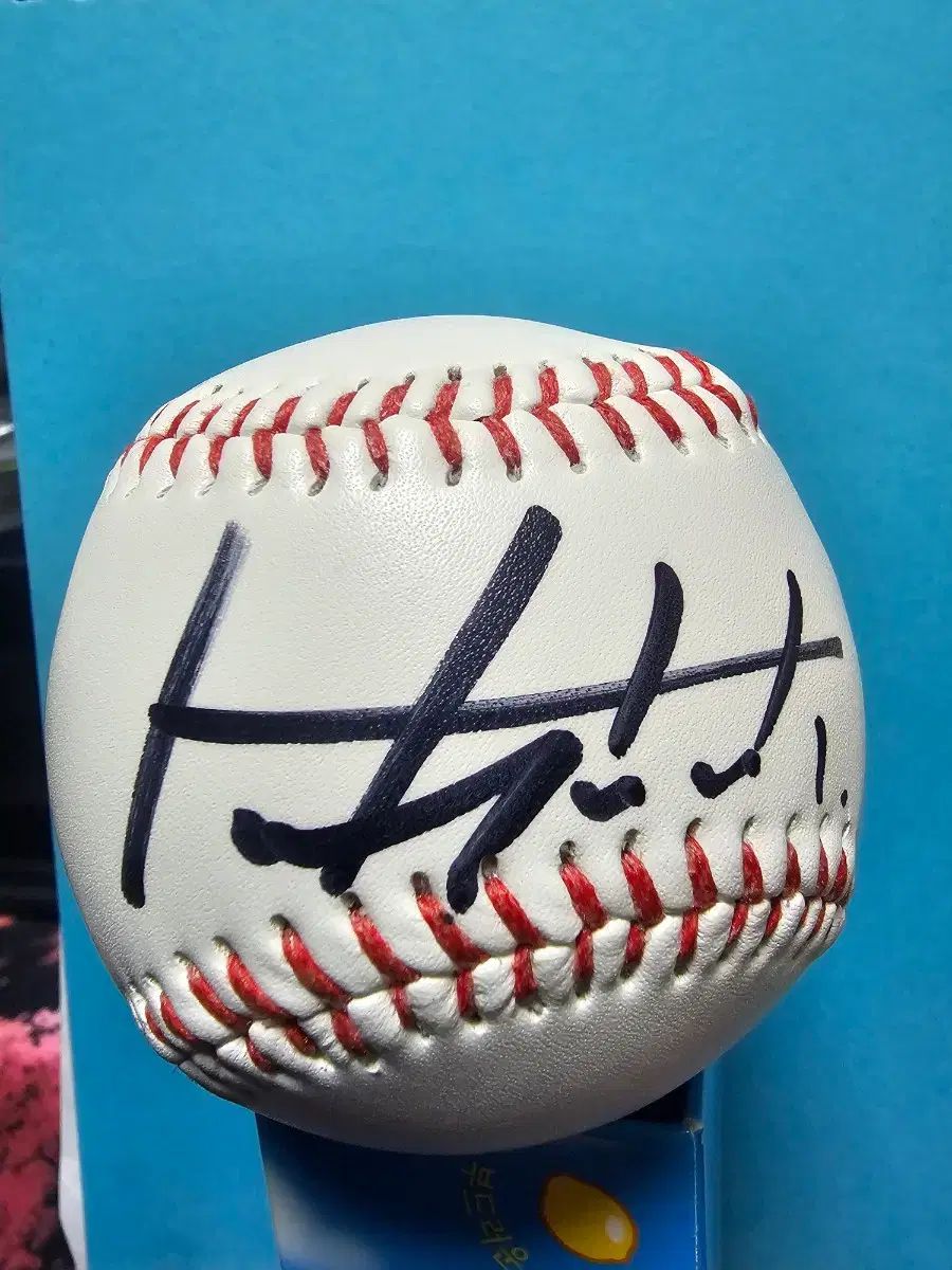 ロッテ・ジャイアンツ) ハン・ヒョンヒ 親筆サインボール - メルカリ