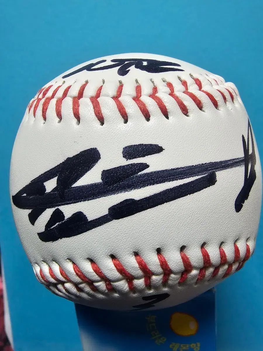 ロッテ・ジャイアンツ) ユン・イン・フ サイン入りボール - メルカリ