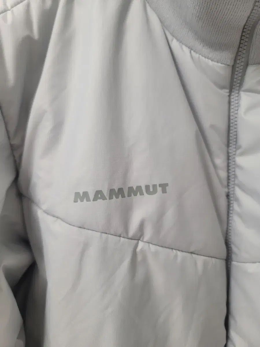 マムート 軽量 ダウン ジャケット グレー