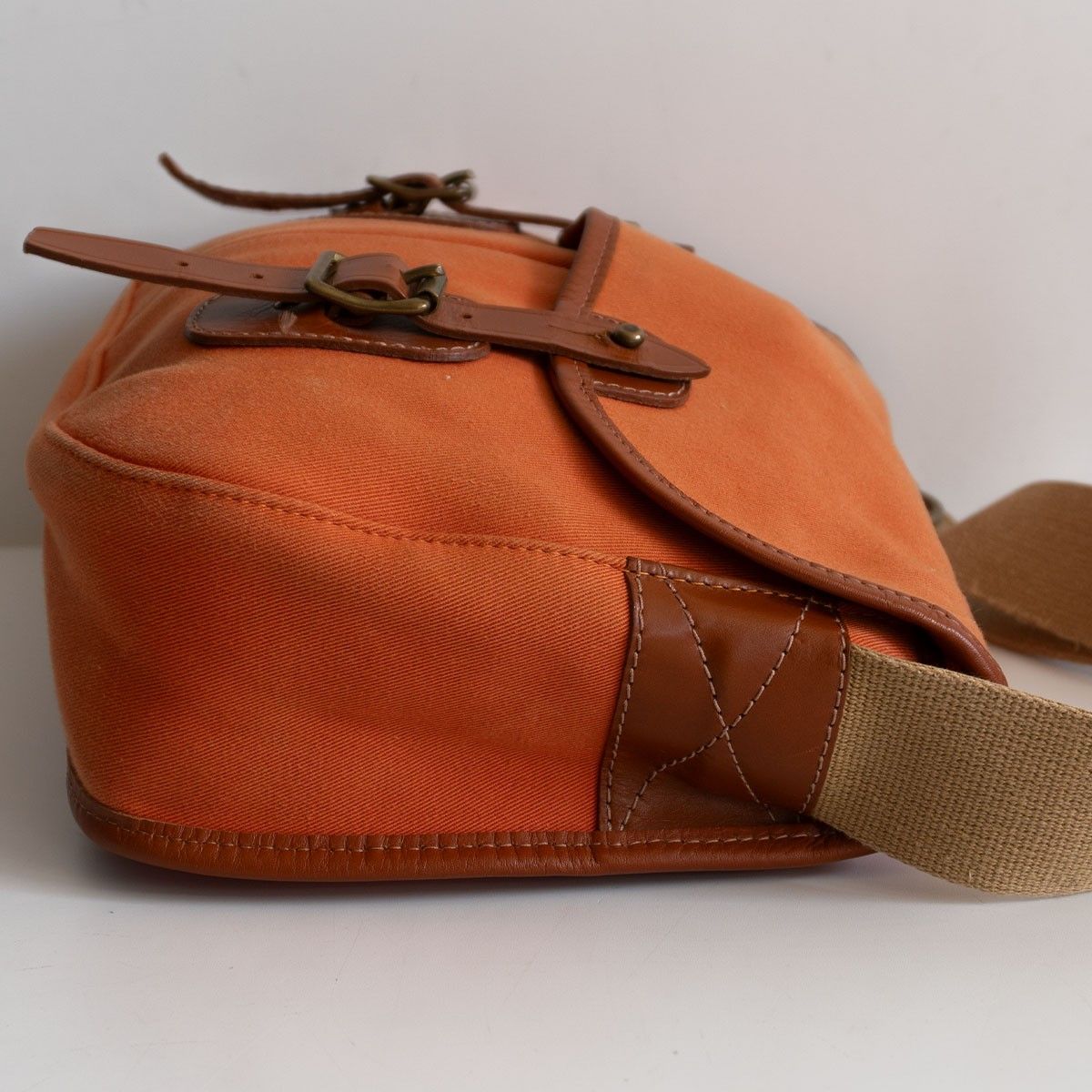希少】JOHN CHAPMAN【キャンバス×レザー ショルダーバッグ】オレンジ
