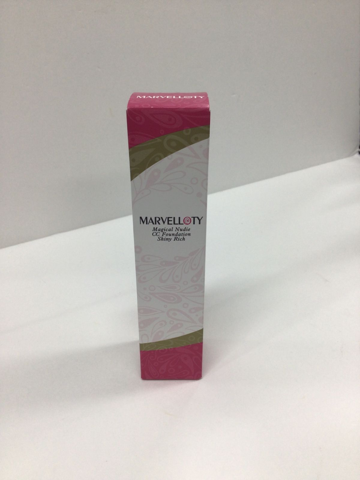 V885 MARVELLOTY マーヴェラティ マジカル ヌーディー CCファンデ