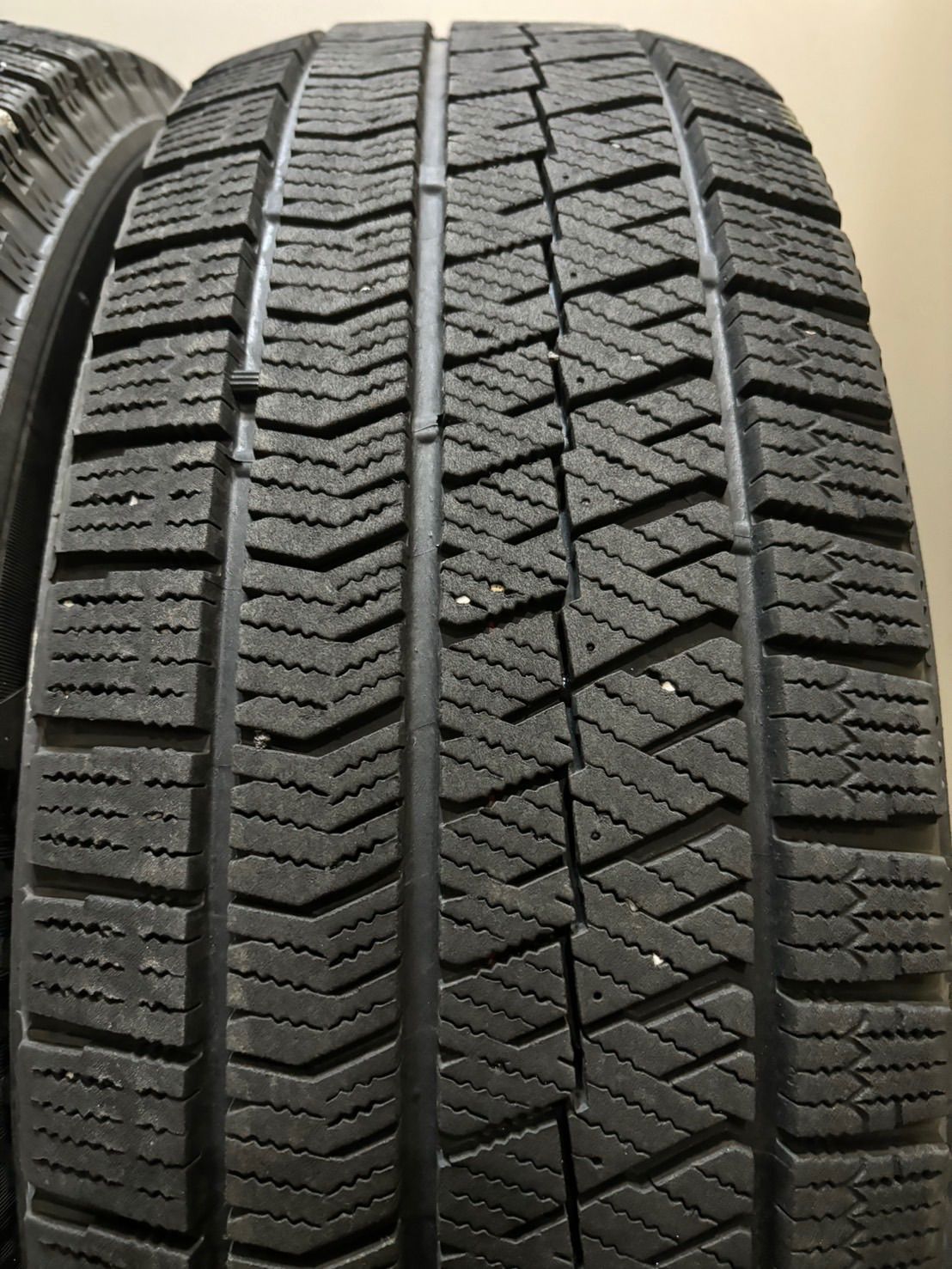 215 65 R 16 VRX 2 21年製 スタッドレス 4本 ブリヂストン ブリザック アルファード ヴェルファイア 南3 K 993