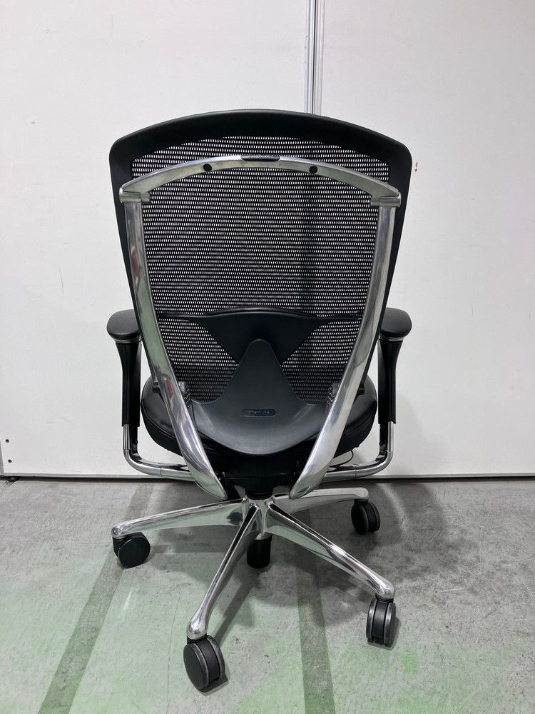 可動肘付コンテッサチェア