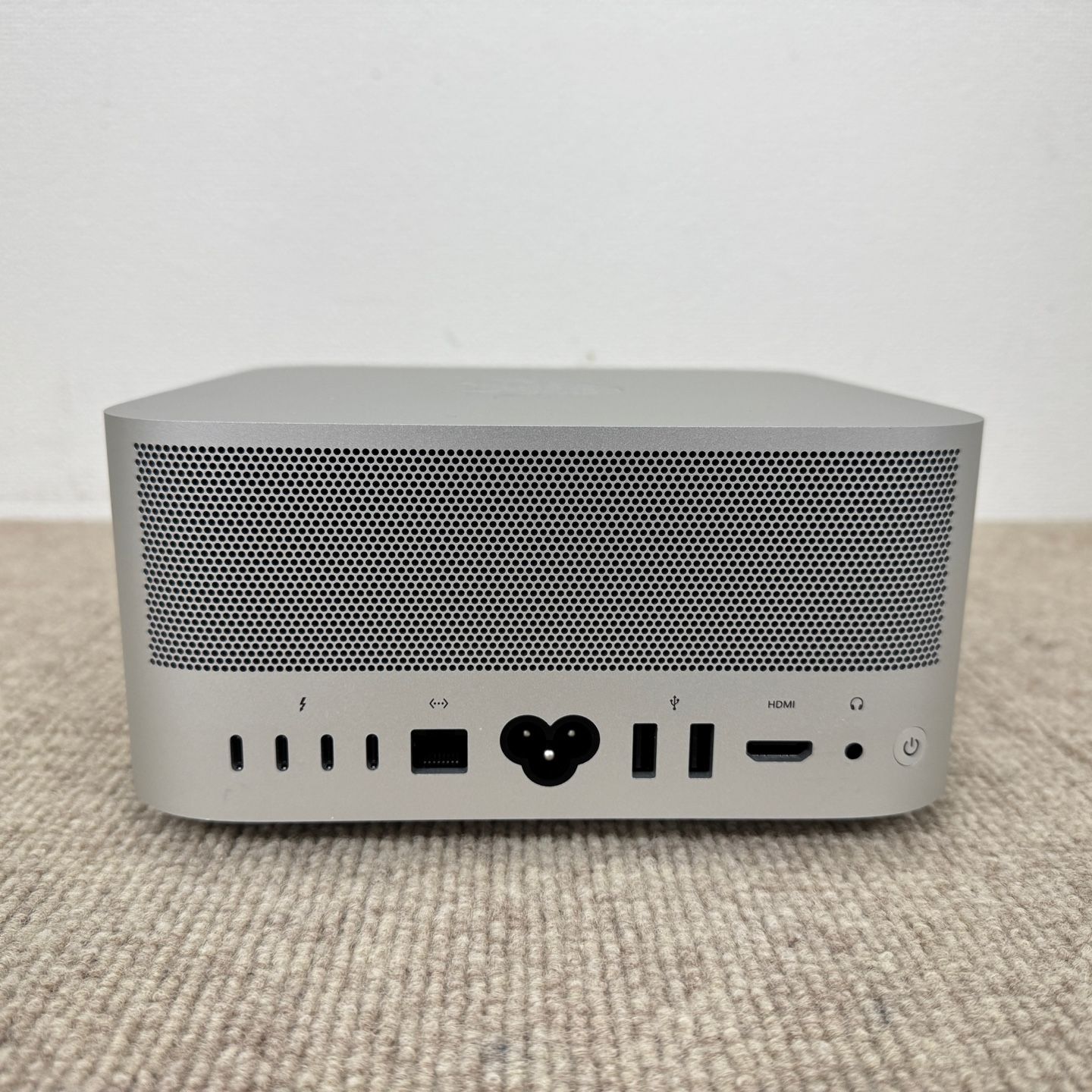 送料無料】Apple Mac Studio M2 Ultra(2023, A2901) / 192GB / SSD 8TB