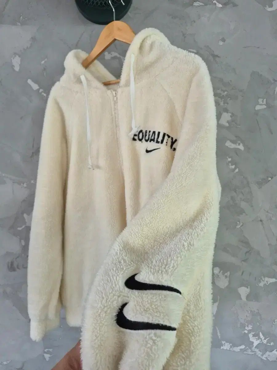 ナイキ アイボリー フリース 実寸110