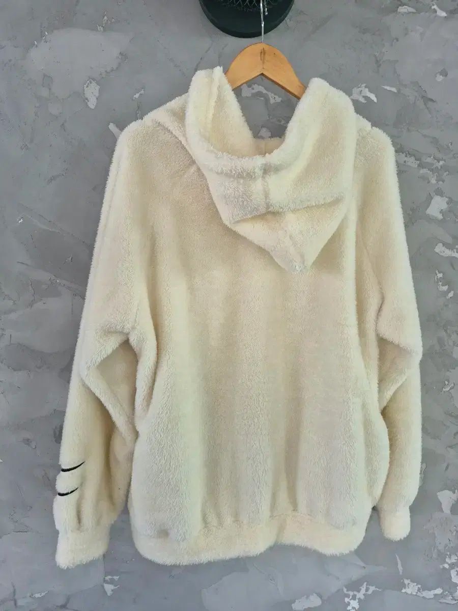 ナイキ アイボリー フリース 実寸110