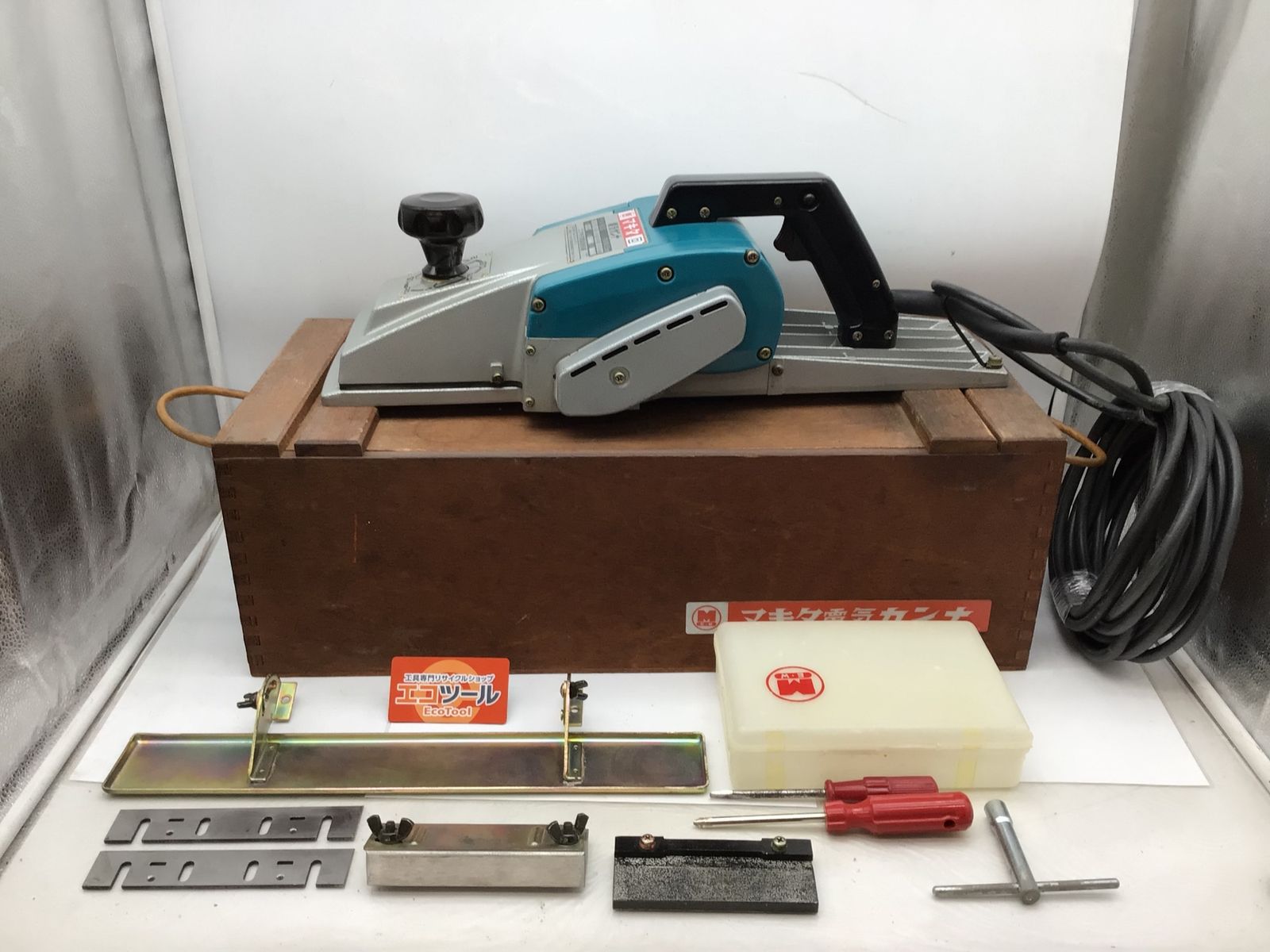 品 Makita マキタ 155 mm電気カンナ 1805 B エコツー M 02