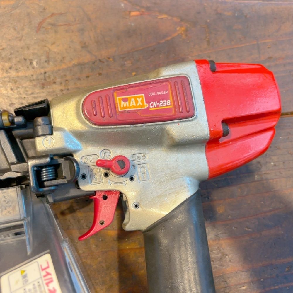 7日保証 整備品 消耗部品交換済 MAX マックス CN-238 常圧 38 mm 内装用釘打ち機 本体のみ ピストン
