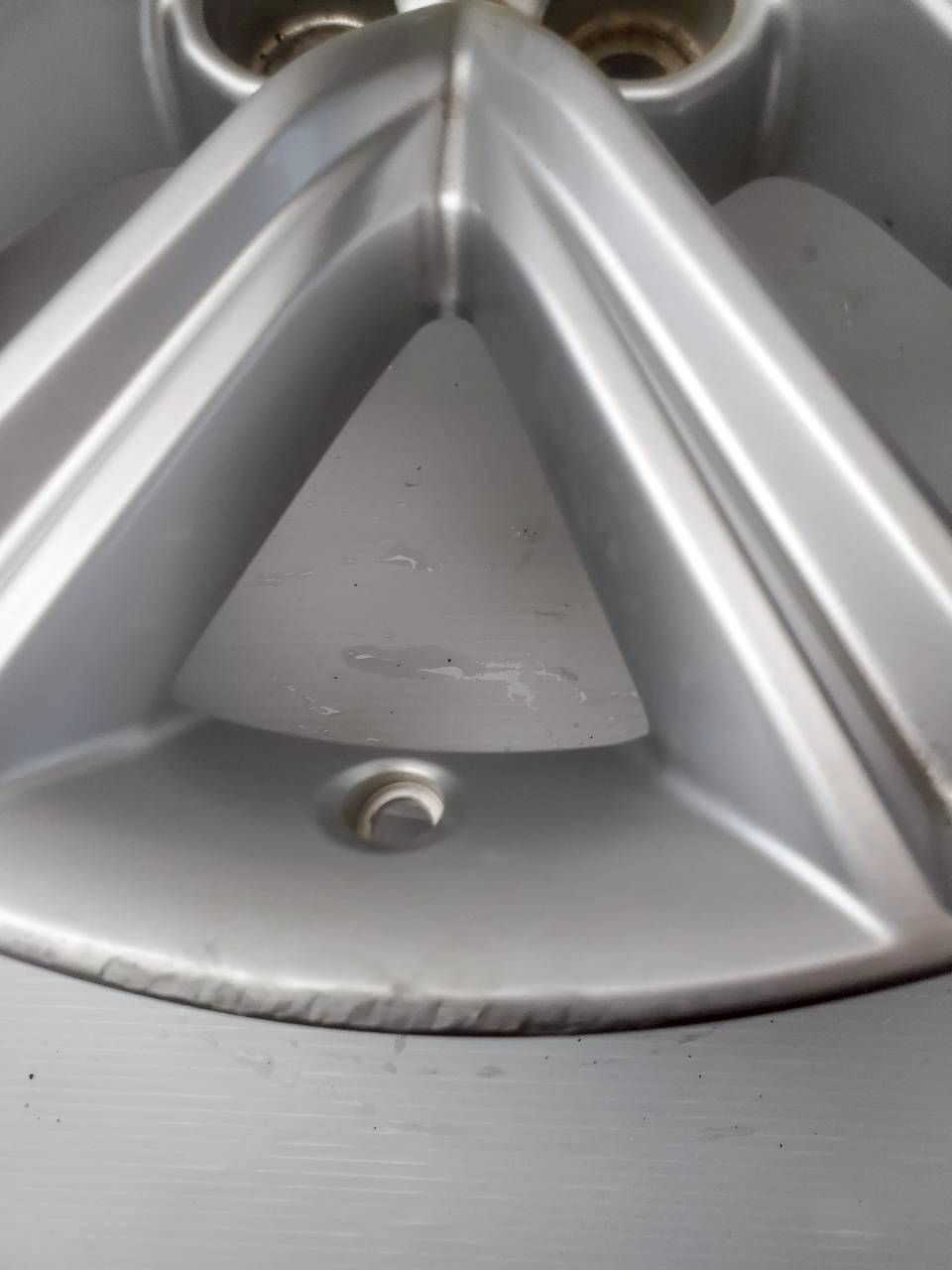  クラウンアスリート ＧＲＳ210系 17インチ ホイール