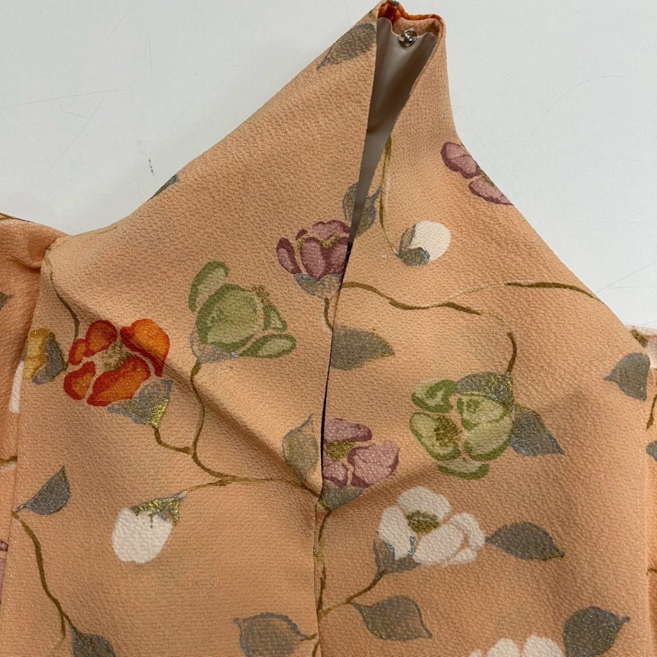 小紋 裄68 花唐草 上品な染め 縮緬 正絹 着物 MK-1860 - メルカリ