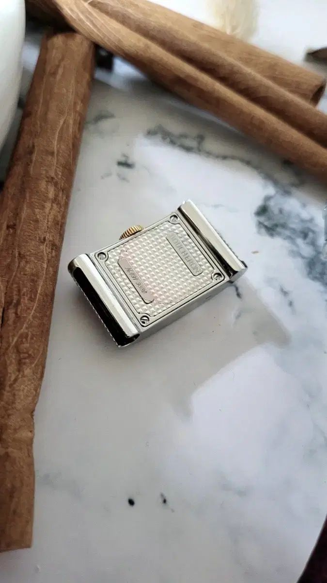 ブシュロン リーフレ