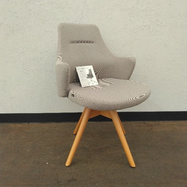 オカムラ ミーティングチェア ライブス ワークチェア CD 63 YW-FKY 7 製 ベージュ ローバック グループチェア チェア イス 椅子