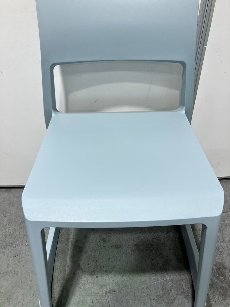 ティプトン スタッキングチェア