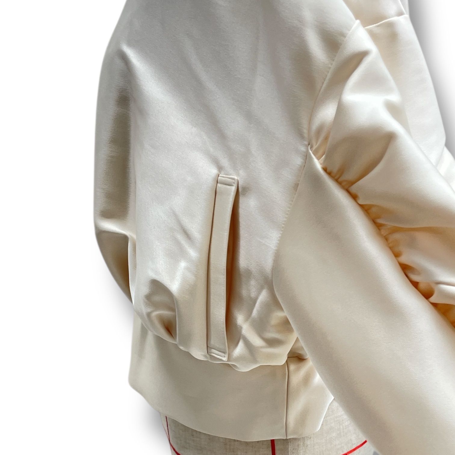 maison de Dolce. メゾンドドルチェ グロッシーブルゾン アウター