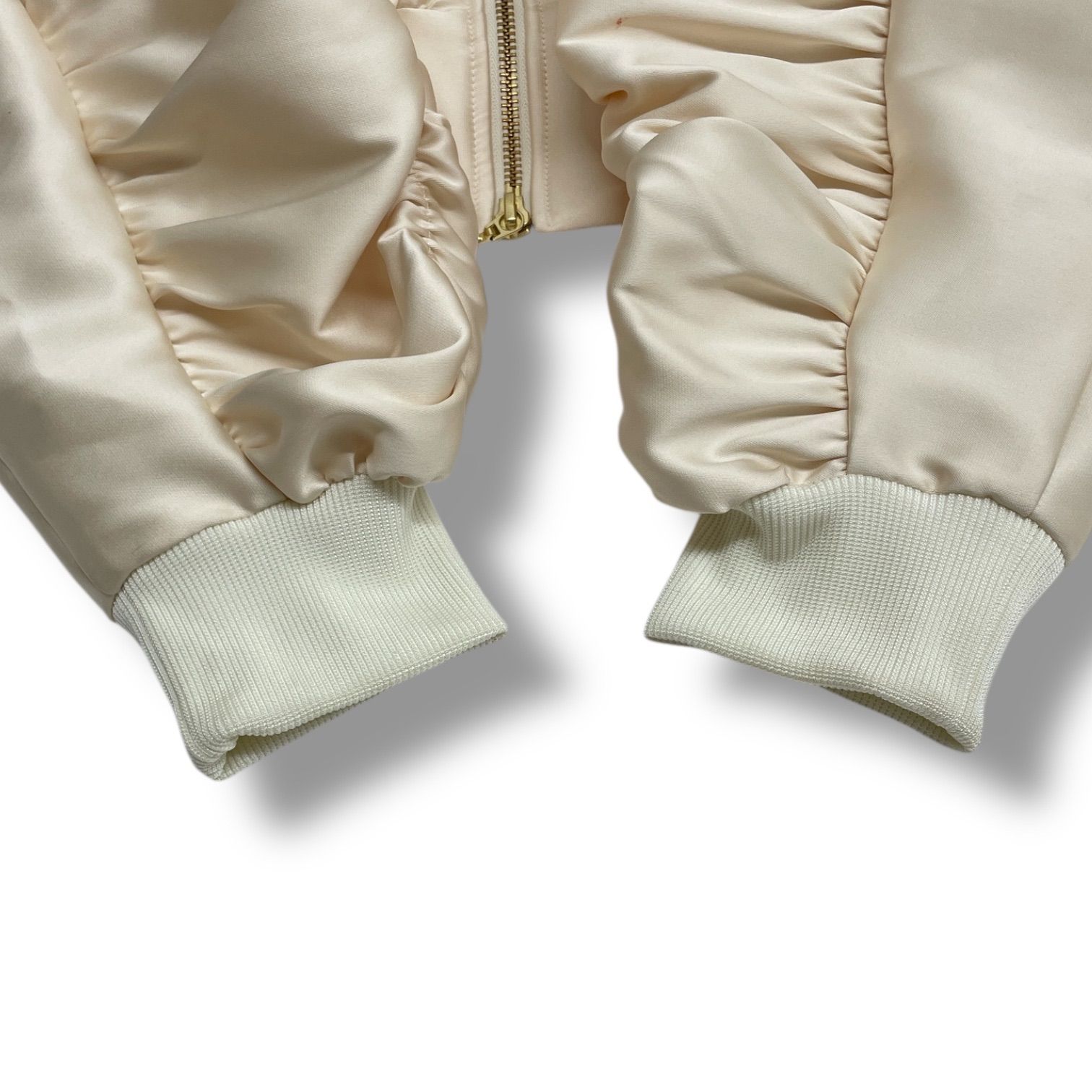 maison de Dolce. メゾンドドルチェ グロッシーブルゾン アウター