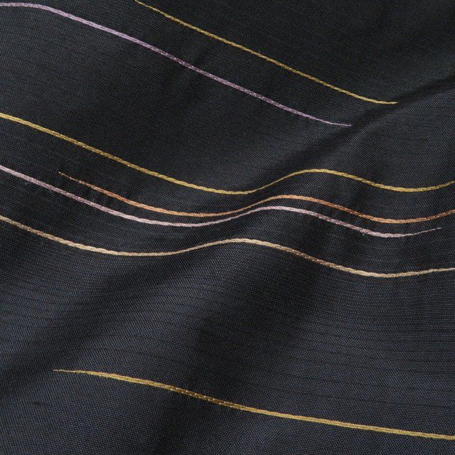大島紬 着物 中古 正絹 袷 セミフォーマル 作家物 落款 刺繍 霞文 黒色 多色 身丈160cm 裄66cm M きもの北條 A1272-24 大島紬 着物 中古 正絹 袷 セミフォーマル 作家物 落款 刺繍 霞文 黒色