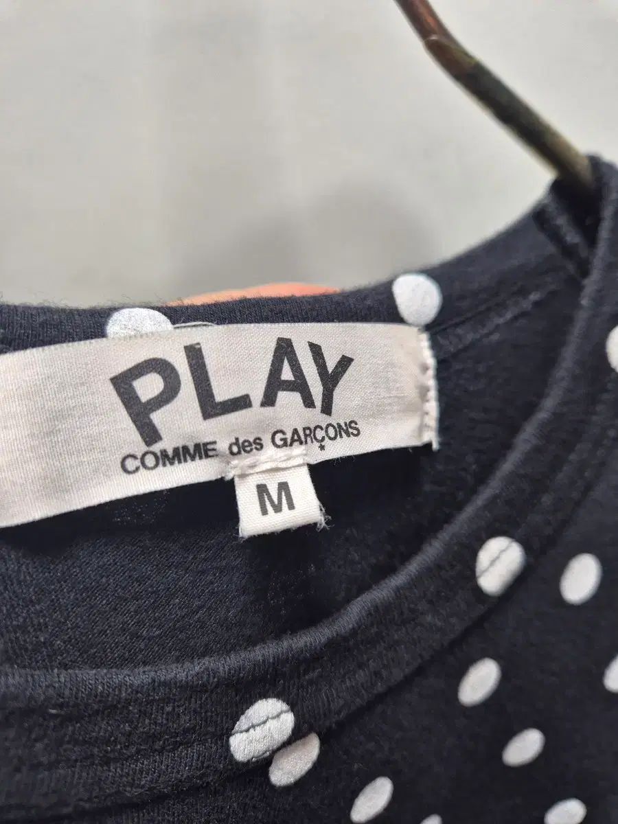 コム・デ・ギャルソン PLAY ドット 長袖Tシャツ トップ プレイ