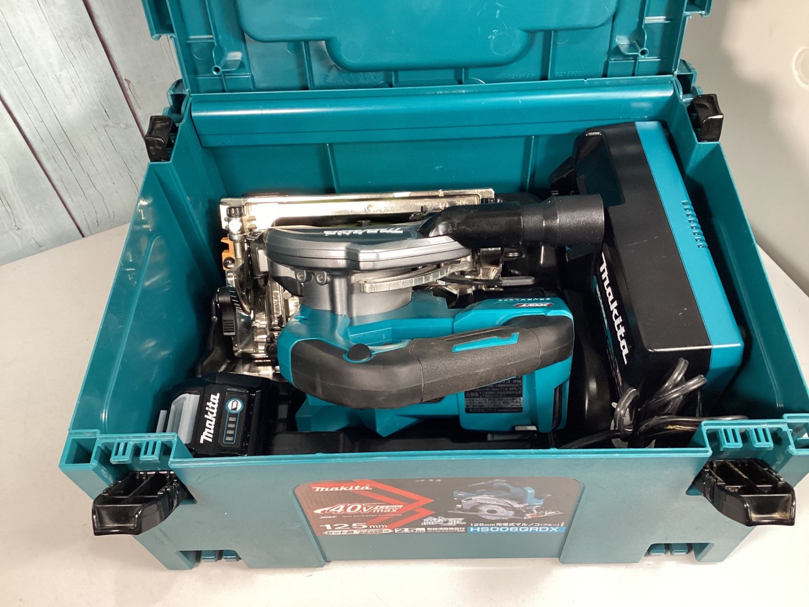 コードレスマルノコ ブルー