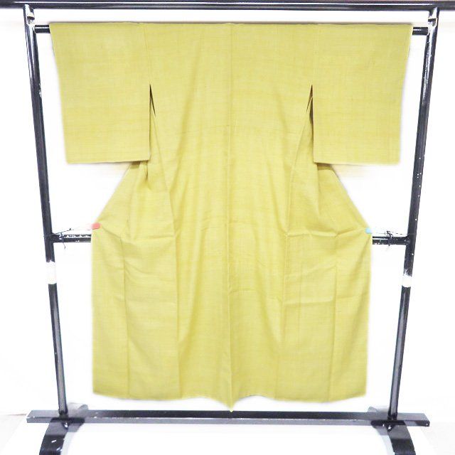 特選 浦野理一 紬地 着物 正絹 袷 カジュアル 黄蘗色 身丈151 cm 裄63 SA きもの北條 A 1304-7