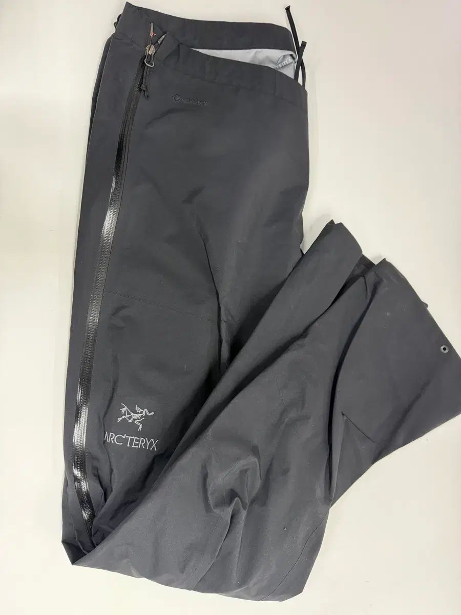 ARC TERYX アークテリクス ベータ パンツ メンズ XL ブラック