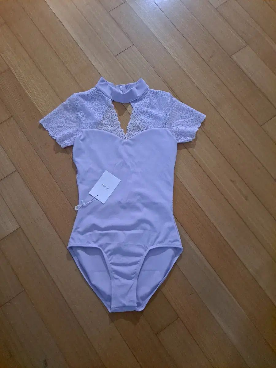 イレールセレネ ラベンダー レオタード