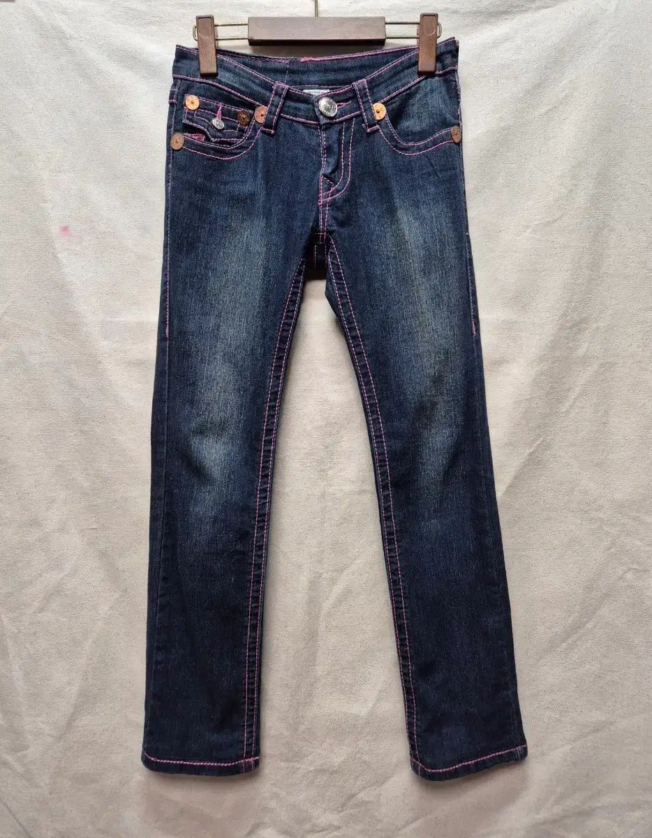 トゥルーレリジョン レディースデニムパンツ