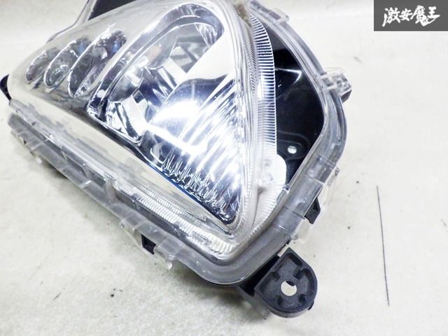 トヨタ純正 ZVW50 ZVW51 ZVW55 プリウス 前期 LED ヘッドライト ヘッド