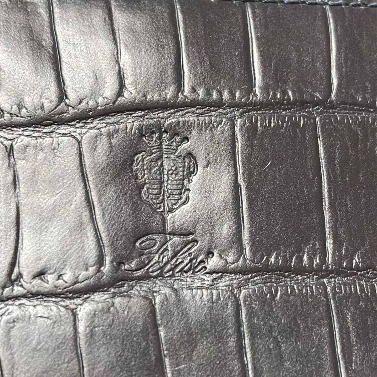 Felisi(フェリージ) 長財布 - 125 黒 型押し加工/ラウンドファスナー