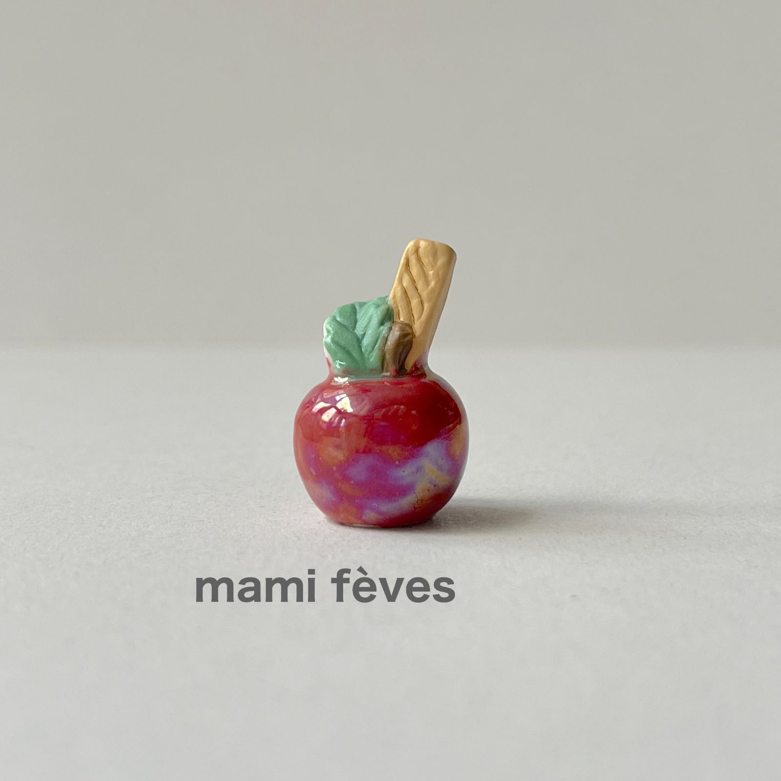 フェーヴ りんご飴 ジンジャーブレッドとスイーツ フランス フェーブ