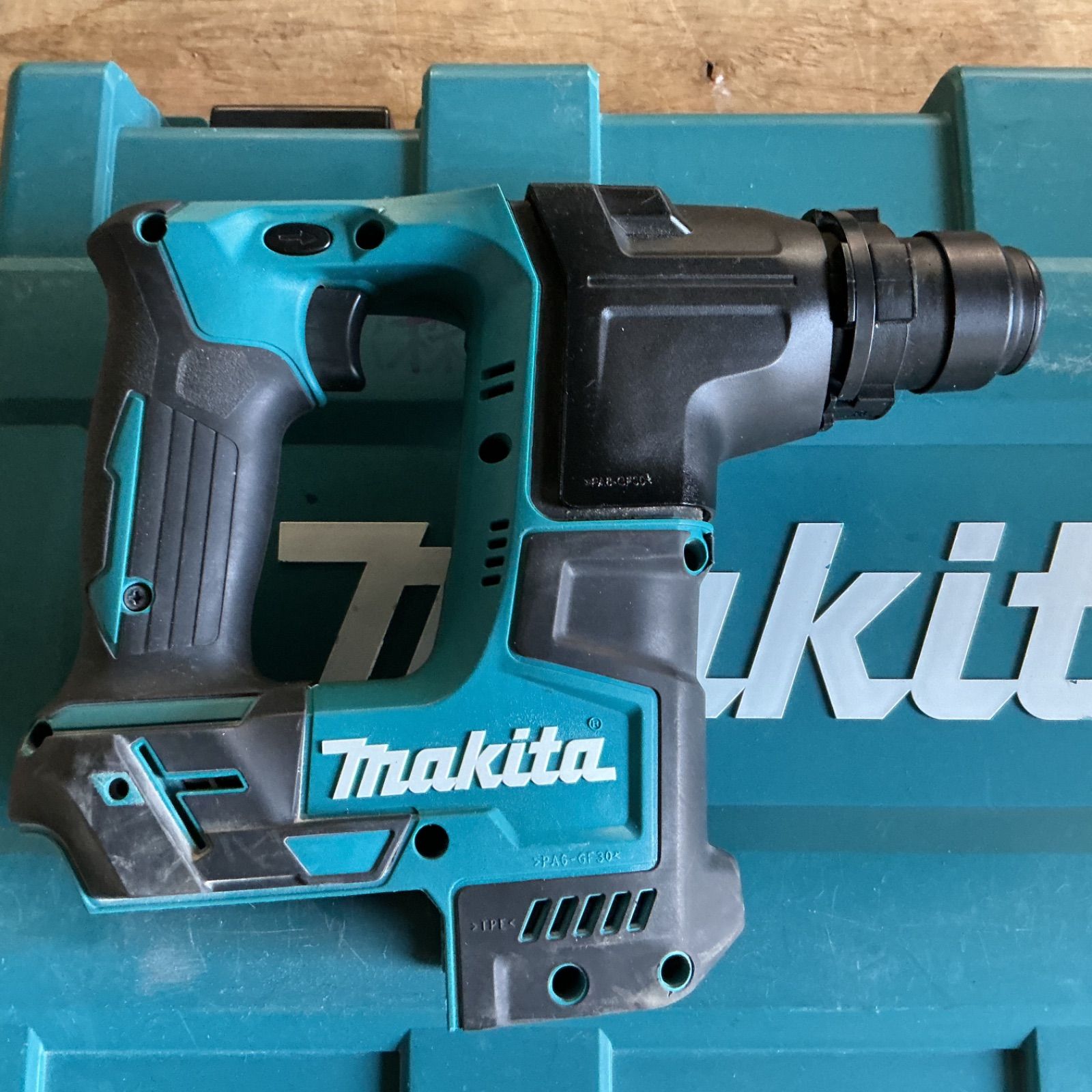 品 マキタ充電式ハンマードリル HR 170 DZK バッテリー 付き インボイス対応領収書発行OK 平日のみ発送 値引交渉NG