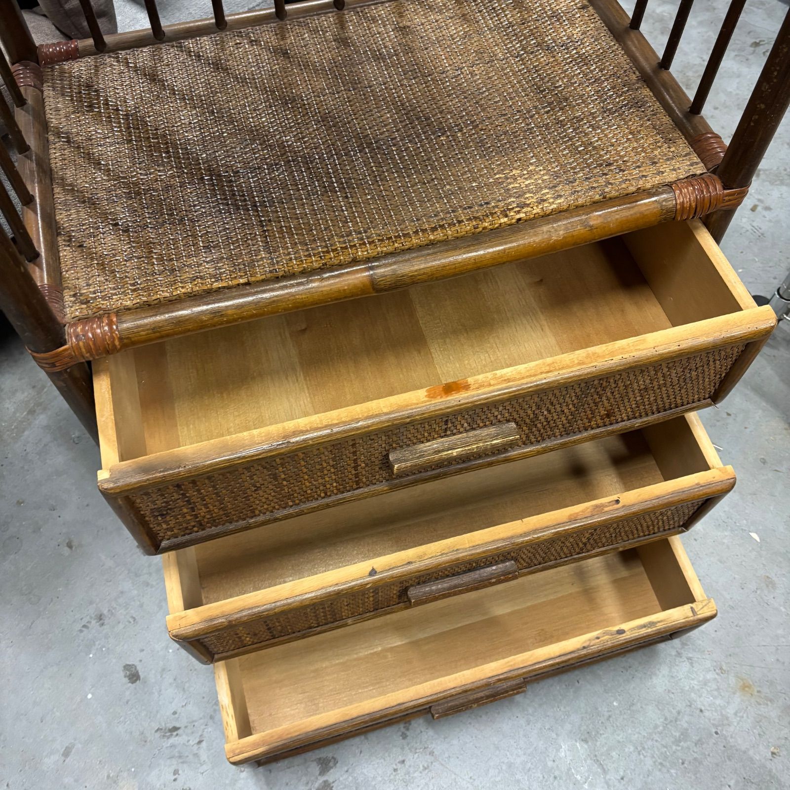 ヴィンテージ ラタン アーチ型 シェルフ 3段チェスト 籐家具
