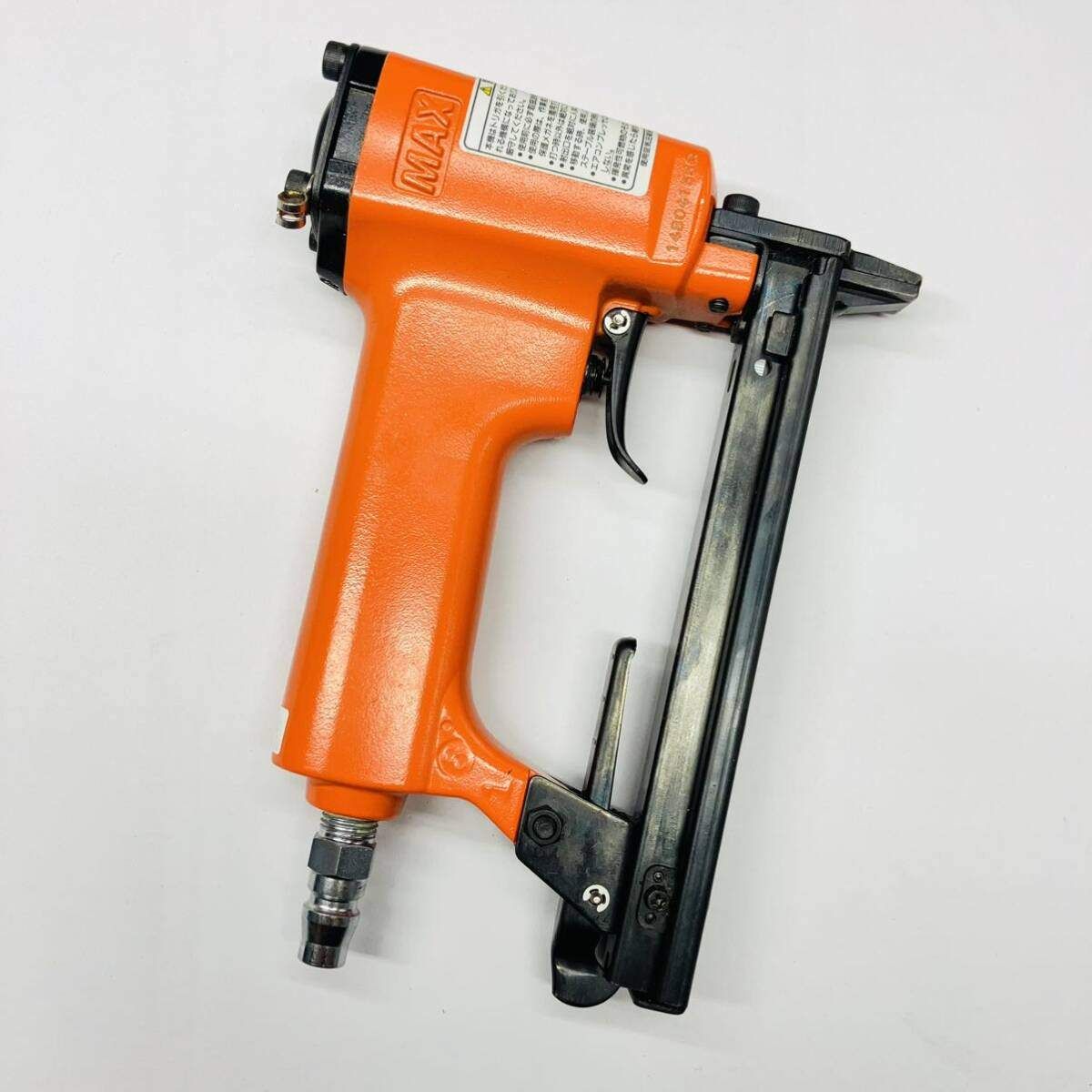 ほぼ使用感なし 動作良好 マックス MAX 常圧10 mm エアタッカー TA-20 A 1005 F F線ステープル用