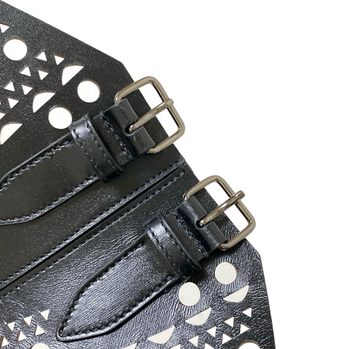 ALAIA(アライア) ベルト 65 - 黒 コルセット/カットワーク レザー