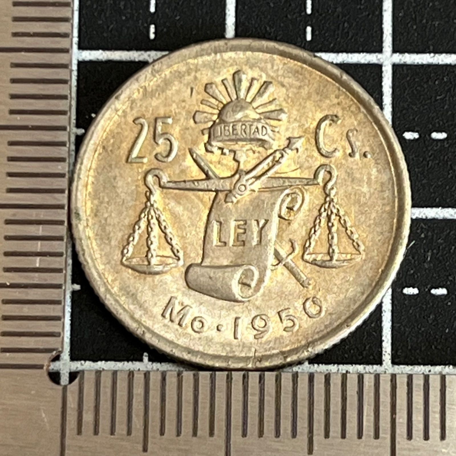 銀貨】1950年 メキシコ 25センタボ銀貨／正義の女神“LEY”と自由の光