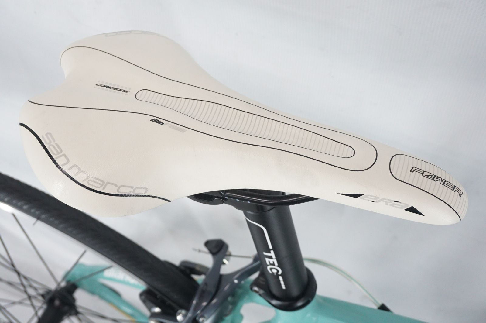 BIANCHI 「ビアンキ」 VIA NIRONE 7 PRO CLARIS 2016年モデル ロード