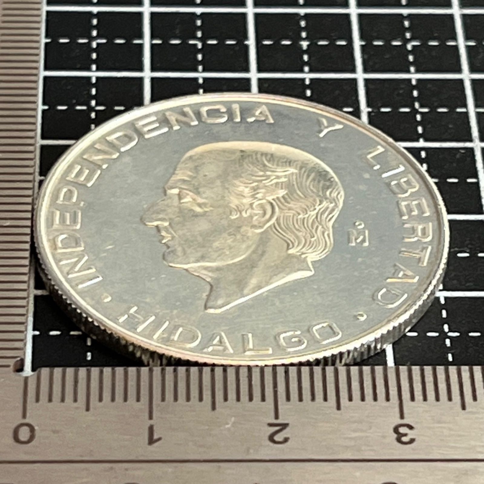 銀貨】1955年 メキシコ 5ペソ銀貨 18.055g／独立の英雄イダルゴ像・高品位