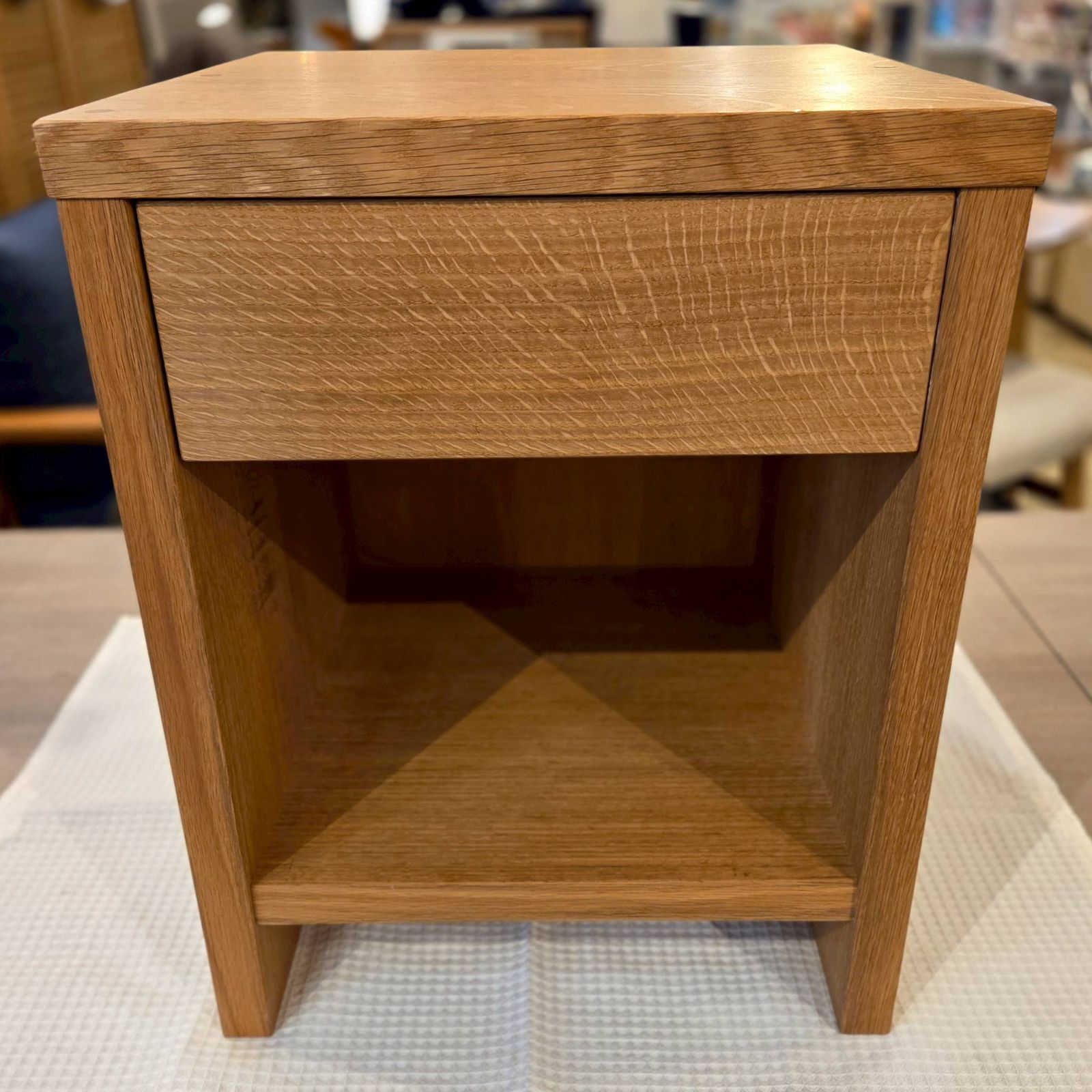 MASTERWAL マスターウォール MORELESS NIGHT TABLE モアレスナイトテーブル レッドオーク材 オイル仕上げ 無垢材