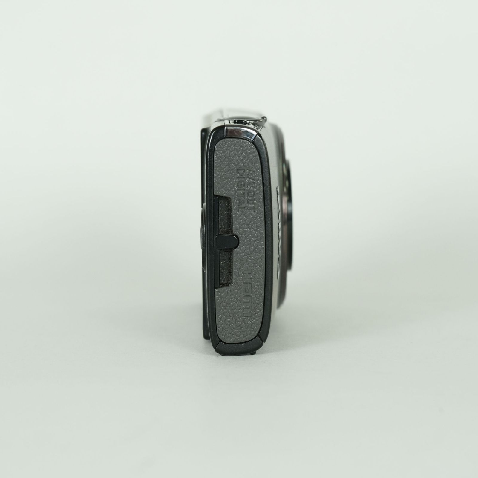 ジャンク品] Canon IXY 650 ブラック | コンパクトデジタルカメラ