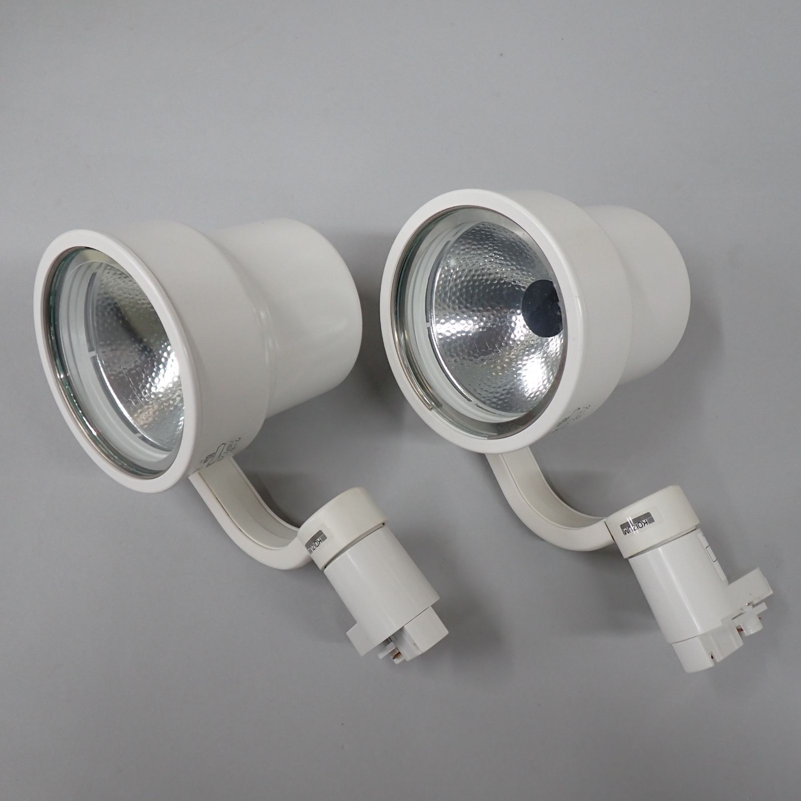 未使用品 KOIZUMI 小泉 白熱灯器具 スポットライト ASE340114 白 