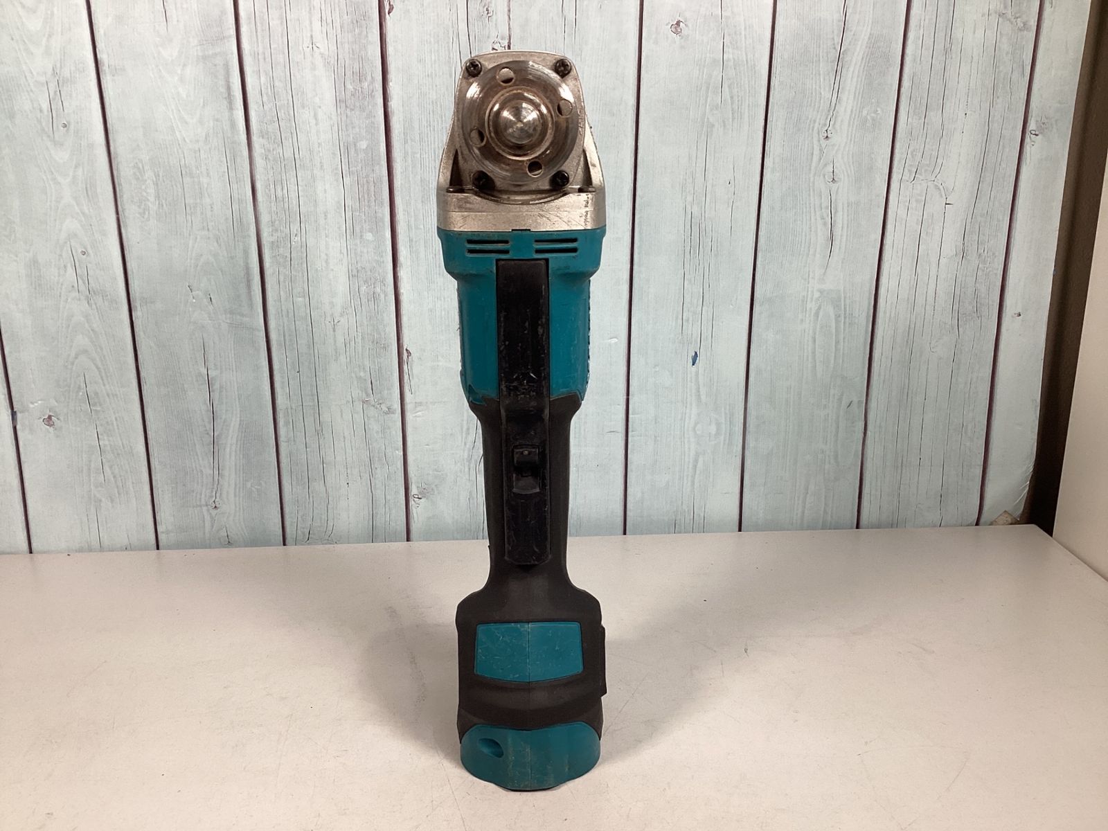 マキタ makita 125 mmコードレスディスクグラインダ GA 518 DZ