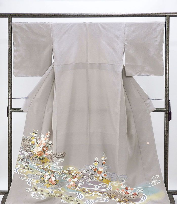 色留袖 正絹 吉祥 四季花 身丈165.5 cm 裄丈67 紋なし 未着用 着物 フォーマル レディース f 4083