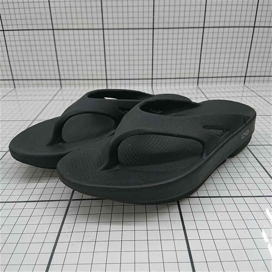 ◇ ⊂ ウーフォス OOFOS OOriginal リカバリーサンダル ブラック系